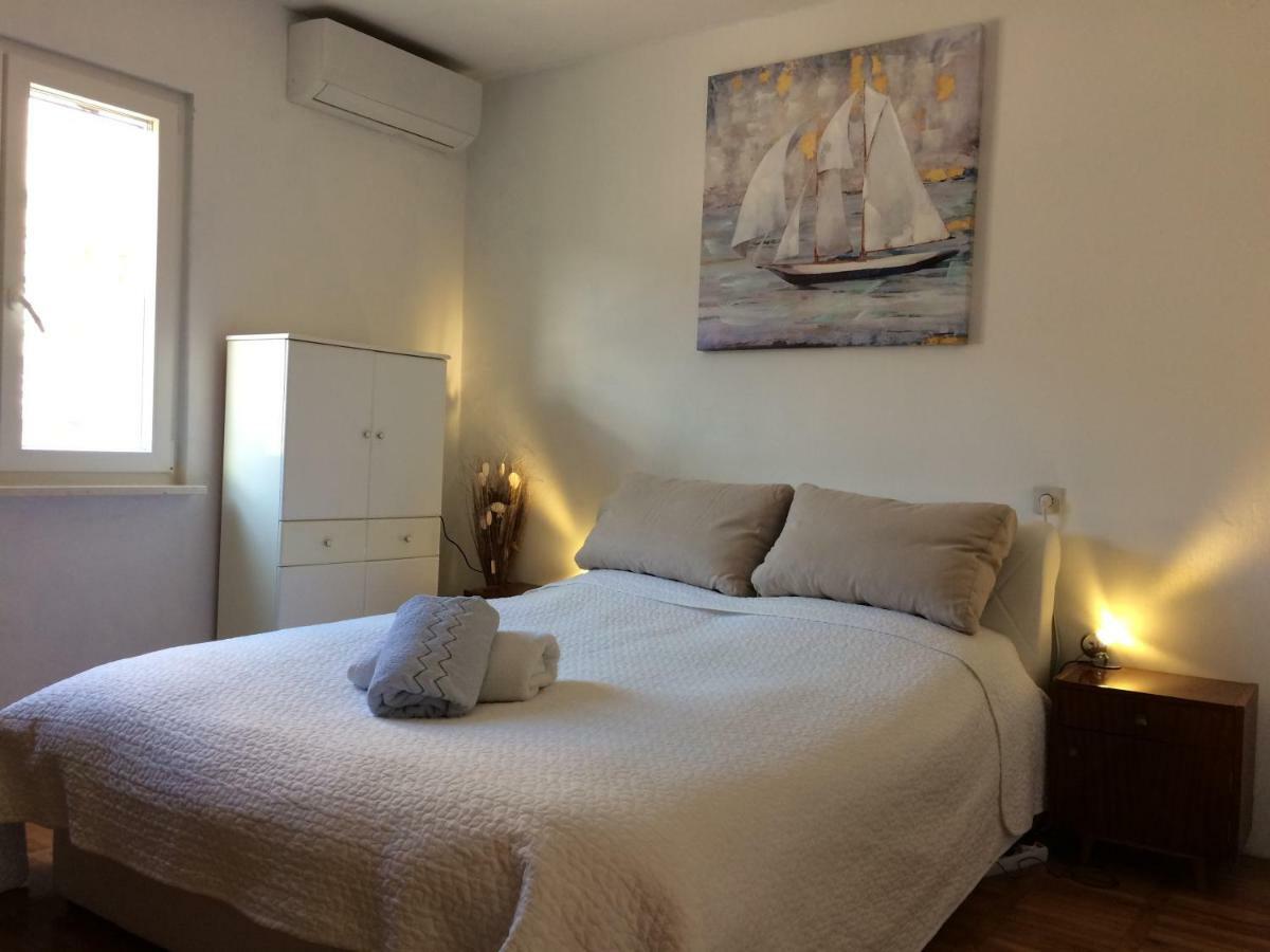 Apartment Marina Komiža المظهر الخارجي الصورة